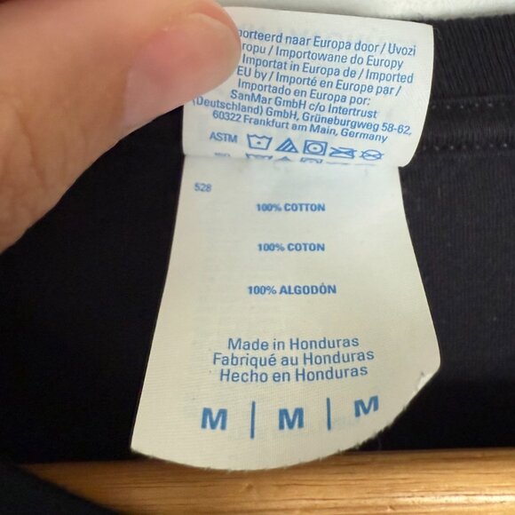 Black Sports Shirt Graphic Tee Size Medium Unisex - Picture 5 of 5